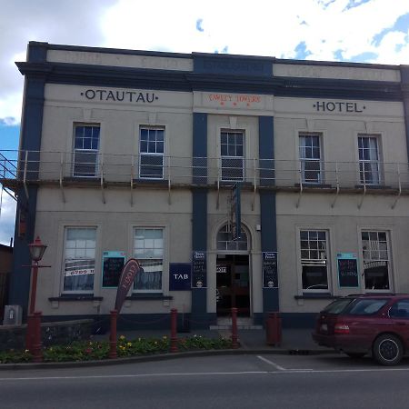 Otautau Hotel Екстериор снимка