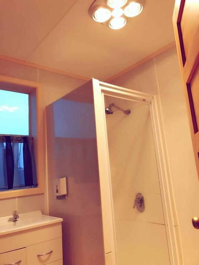 Otautau Hotel Екстериор снимка